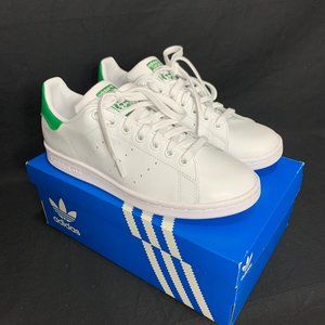 adidas Stan Smith Whithe/Green Size: 7